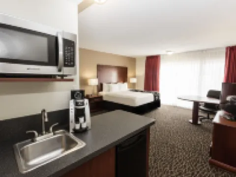 La Quinta Inn by Wyndham Clearwater Central クリアウォーターのホテル