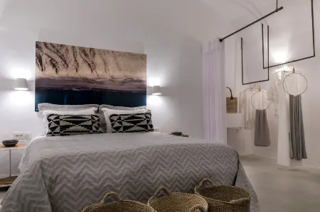 3 Caves Villa by Caldera Houses Отели рядом с достопримечательностью «Тирасия»