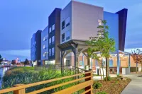 Tru by Hilton Idaho Falls Hotels near Giant Eagle Waterfall Nest