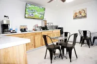 Lakes Inn Hotels in Tom Township