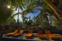 林加尼海灘生態度假村