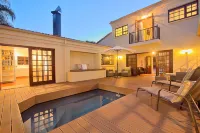 Leopardsong Manor - Pool