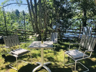 Apple Tree Cabin with River Views Hotels near Folkärna Hembygdsförening