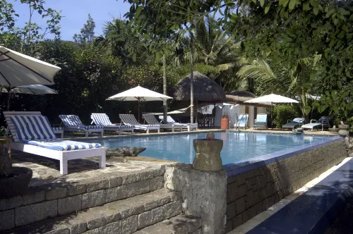 Amritara Shalimar Spice Garden Resort & Spa - bar