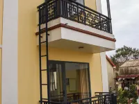 會安新生活民宿和別墅 鄰近會安藝術畫廊的酒店