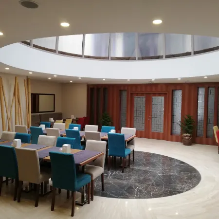 Piskin Hotel
