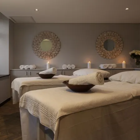 The Onyx Apartment Hotel by Newmark