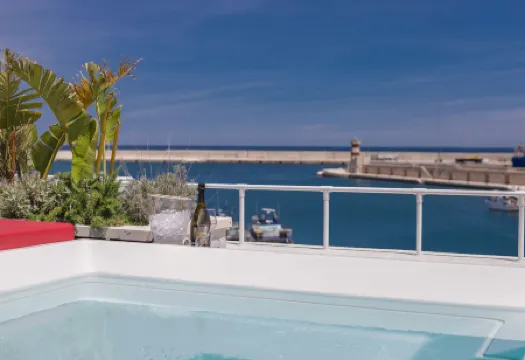 Al Console Luxury Suite