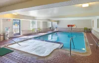 Sleep Inn & Suites Bay View Acme - Traverse City Hotels in Whitewater