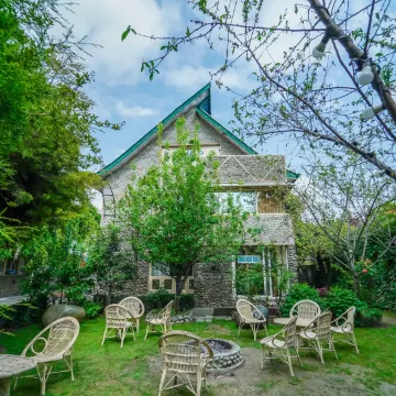 Wilderness Home Jibhi - Housity