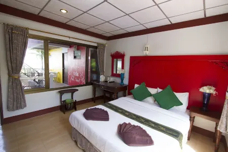 Chaweng Noi Resort