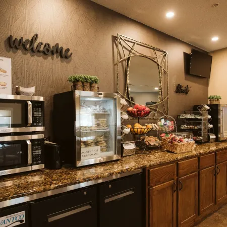 EverSpring Suites