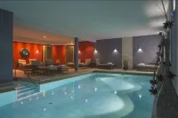 Hotel Hof Galerie - piscina