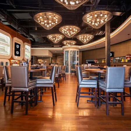 Sandman Signature Vancouver Airport Hotel & Resort