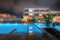 Abacus Suites - Pools