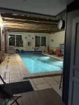 Le Château de Failloux, Piscine intérieure - ที่มีสระว่ายน้ำ