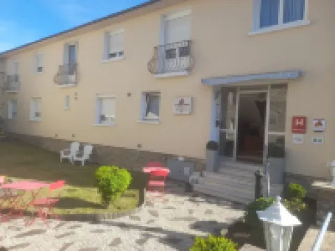 Le Chapeau Rouge Hotels in Alencon