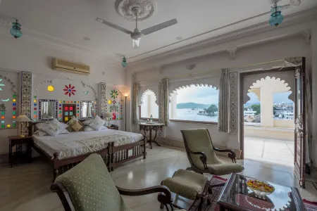 Raj Niwas Отели рядом с достопримечательностью «Fateh Sagar Lake»