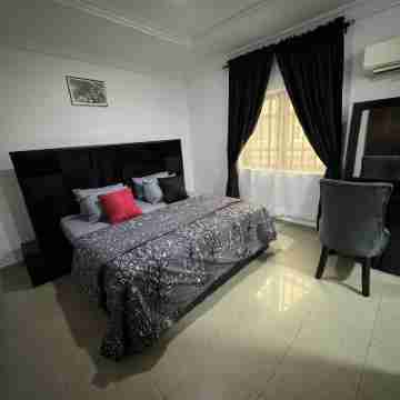 Luxe Lagos Retreat with 3 Bedrooms Rooms