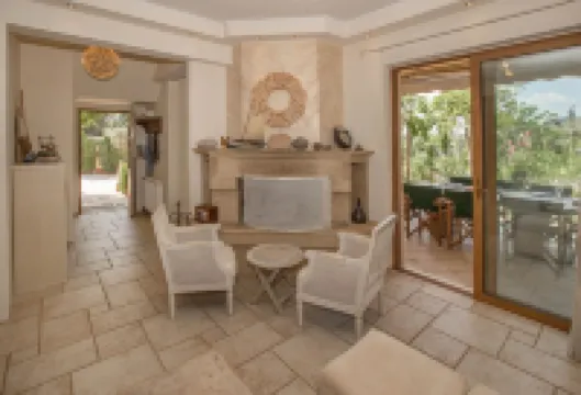 Family Getaway in Marathon by Ghh