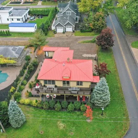 Lake View Condo - Walk to Saugatuck