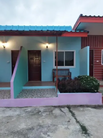 เรือนเจ้าเงาะ รีสอร์ท โรงแรมในอำเภอ ไชโย