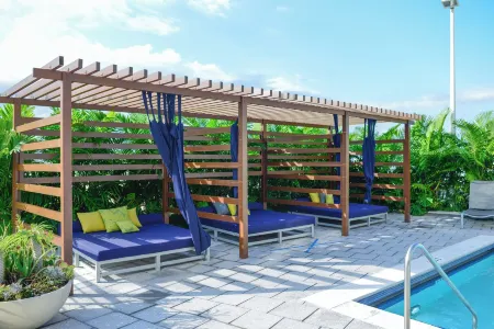 Modern Condos in Midtown Miami Отели рядом с достопримечательностью «Литл Хайти»