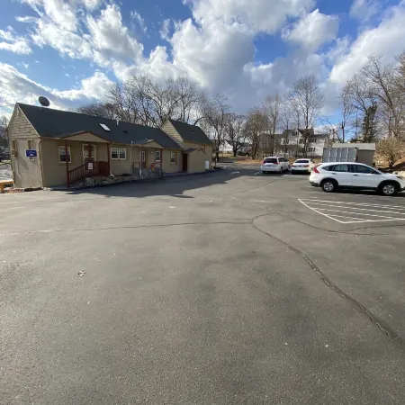 Golden Hill Inn-Danbury