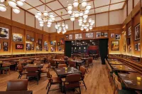 里約酒店娛樂場的假面塔