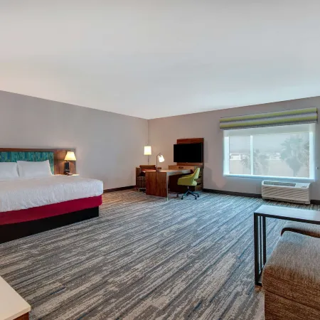 Hampton Inn & Suites Ontario Rancho Cucamonga