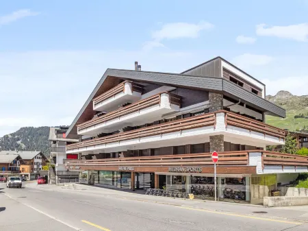 Square Poste 341 Отели рядом с достопримечательностью «La Chaux»