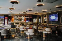 - - Bar