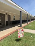 Paradise Suites - Newport News & Jefferson Ave Hotels in Smithfield