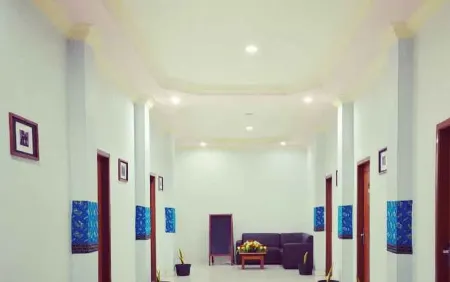 Hotel Ermasu Merauke Отели рядом с достопримечательностью «MONUMEN KAPSUL WAKTU»