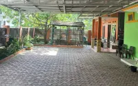 Bu Sur Homestay