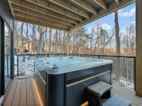 Adamina Canyon Hotels in Hocking County