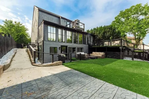 ★Easton Waterfront: Boat, Fish, Theatre, Barcade★