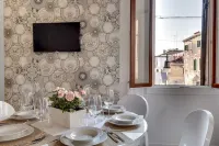 Laguna Luxury 1 by Wonderful Italy - Apartemen