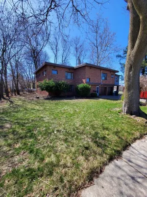 Large 7Br,4BA, Short Walk to Niagara Falls Hotels in Lewiston