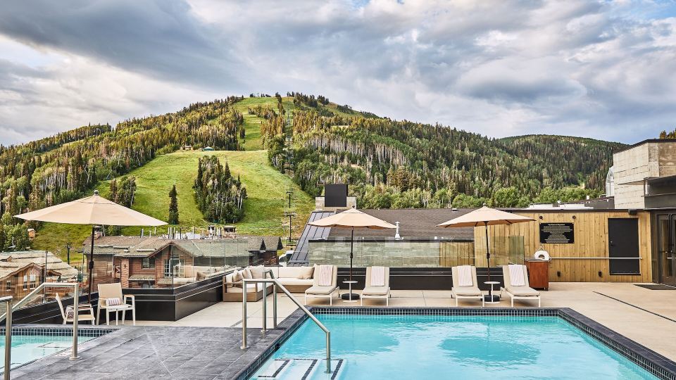Goldener Hirsch, Auberge Collection