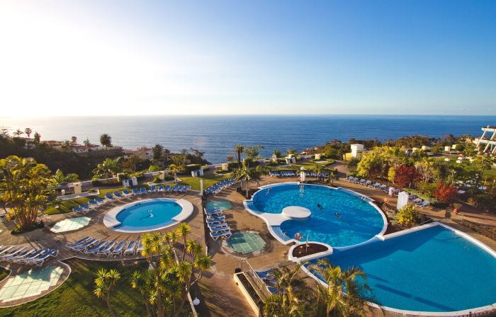 Coral La Quinta Park Suites