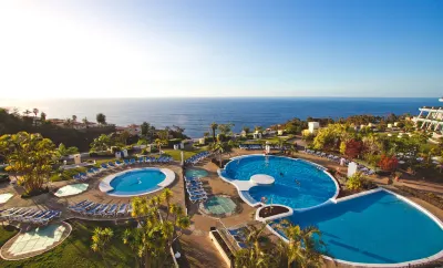 Coral La Quinta Park Suites