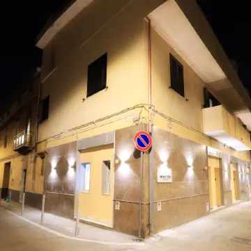 B&B Revolution Bed & Breakfast