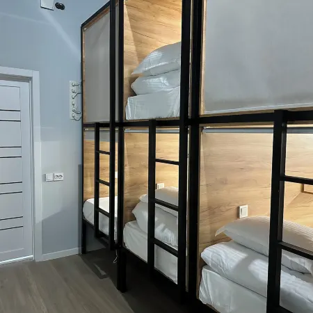 Hostel O2
