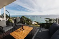 Clifftop Luxury with Spectacular Ocean Views