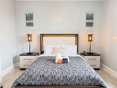 Love my place- 10 Mins Away To NYC - Pristine Apartment