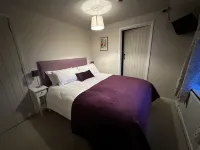The White Horse Inn Hotels in Worthen with Shelve
