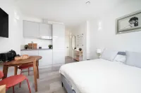 Dandi Northolt Road in Harrow