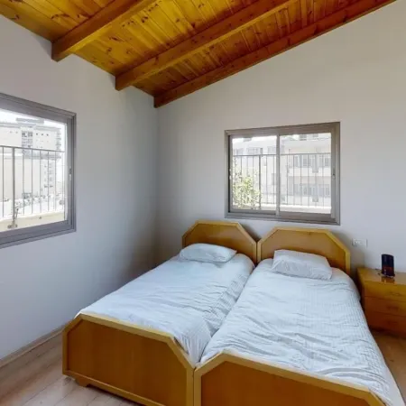 Cozy Wood Apartment with Great View to Nazareth