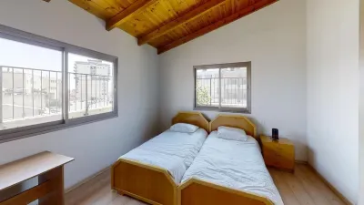 Cozy Wood Apartment with Great View to Nazareth Hôtels à proximité de : Basilique de l'Annonciation